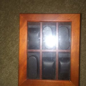 Jewelry case. EUC